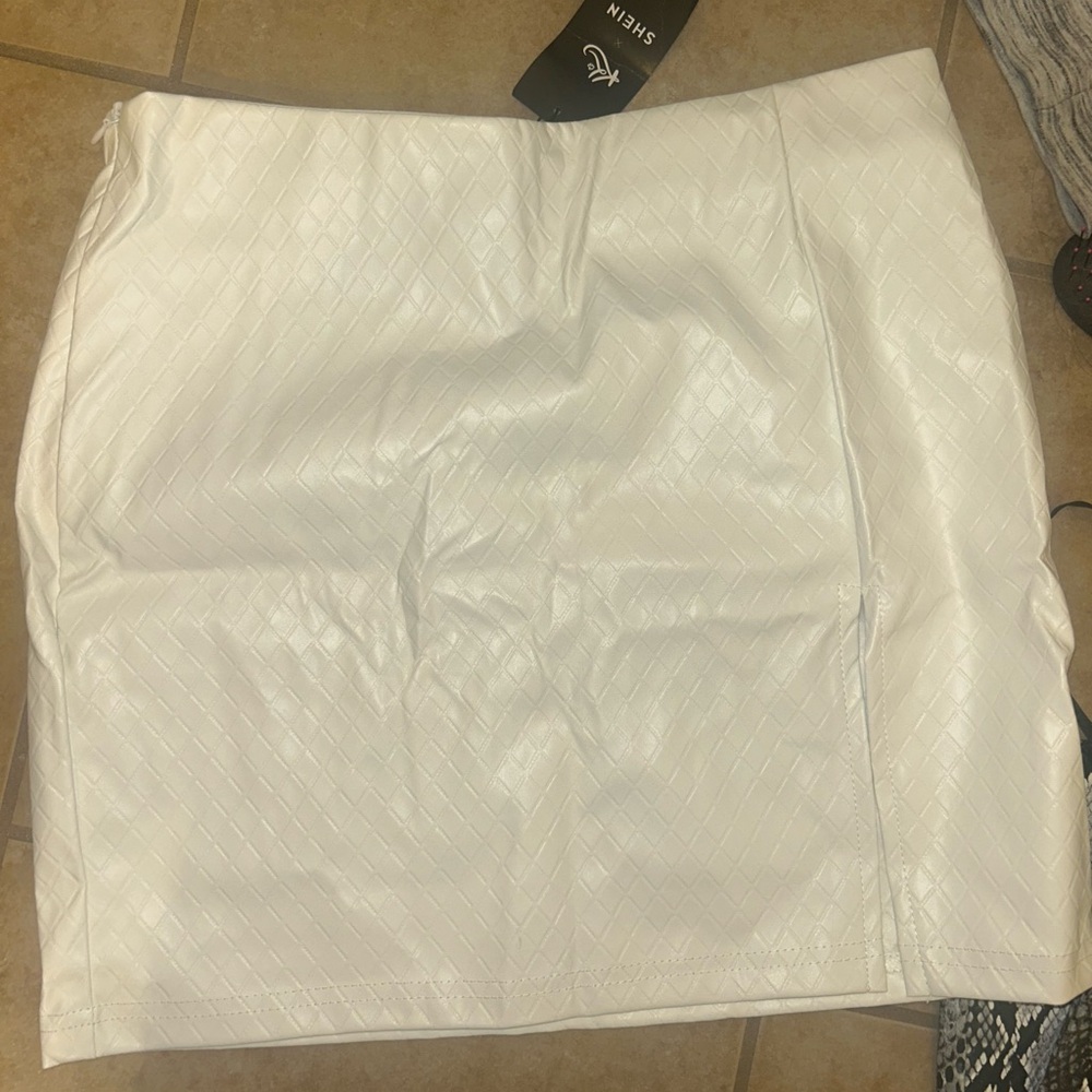 SHEIN White Textured Women's Skirt
